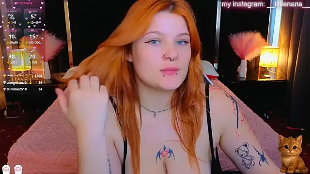 Clumsy_Nana webcam