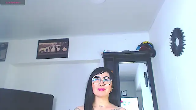 Vicky_hotmilf webcam