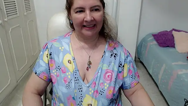 leonela_69 - Leonela_69's free webcam - UK Sex Cams