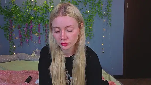 Lillie_Berry webcam
