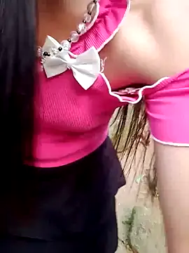 Linkk-2k live cam on StripChat