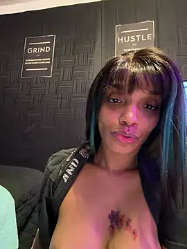 Rakiyahcharms