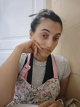 Iren live cam on StripChat