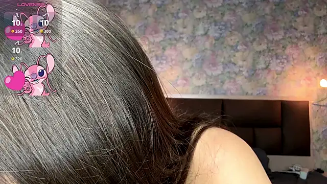 LoraDavi live webcam show