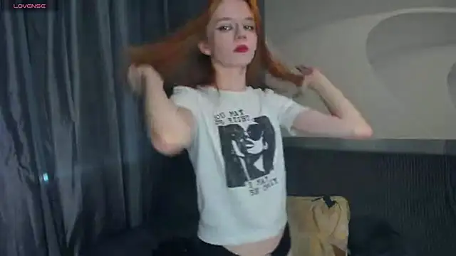TarynPalek live webcam show