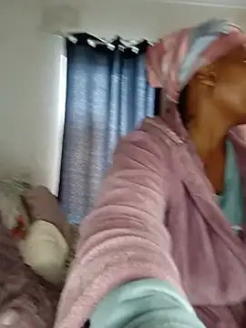 RealQueenOfSouth webcam
