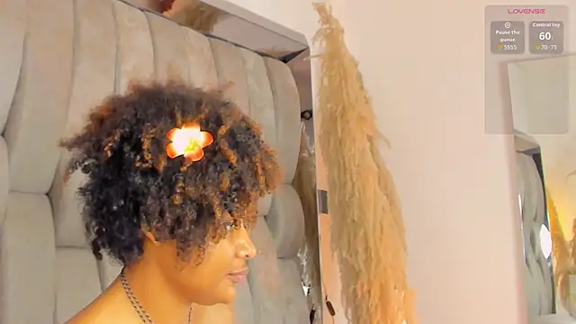 _CurlyGirl_ webcam