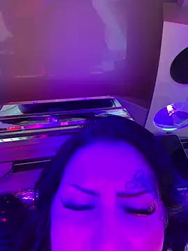 sweet6angel666 (F teen) - Footjob