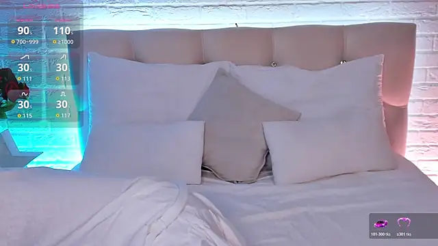 lianaford (F young) - ride pillow