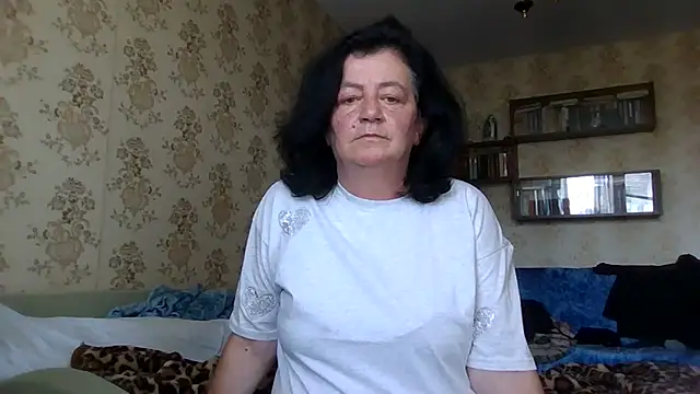 gypsiqueen2 - GypsiQueen2's free webcam - UK Sex Cams