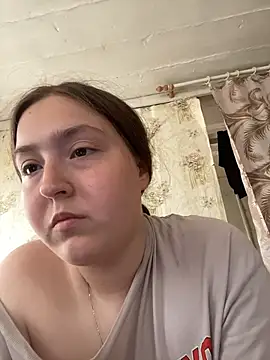 SweetyCute7 live sex cam