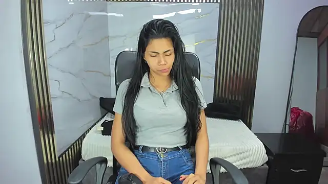 Ammy_Woodd live cam on StripChat