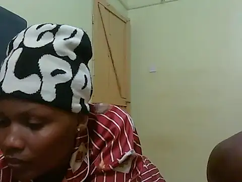 roziebeauty webcam
