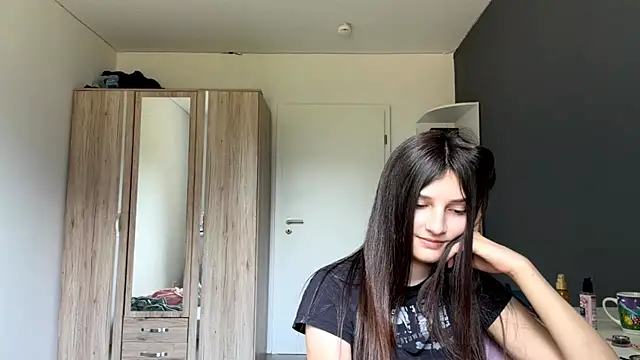 SpanishRooter live webcam