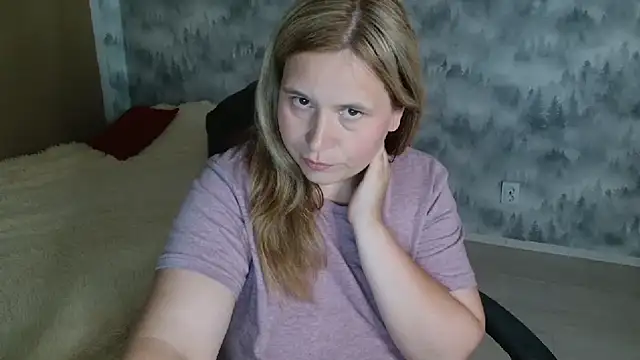 adelinalawson - AdelinaLawson's free webcam - UK Sex Cams