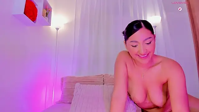 Aishapeyton_ webcam