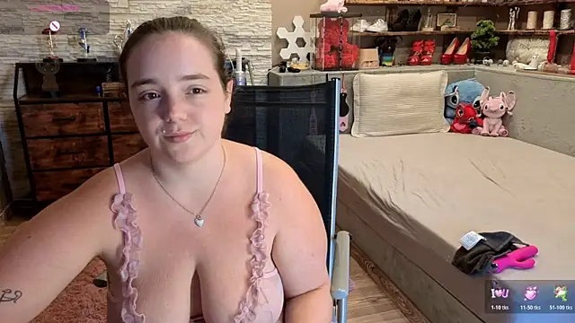 kimberly-caprice (F young) - Whatsapp 1 Month Last T.