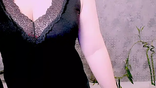 Djullia live cam on StripChat