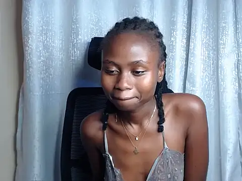 pureelegance_petite webcam