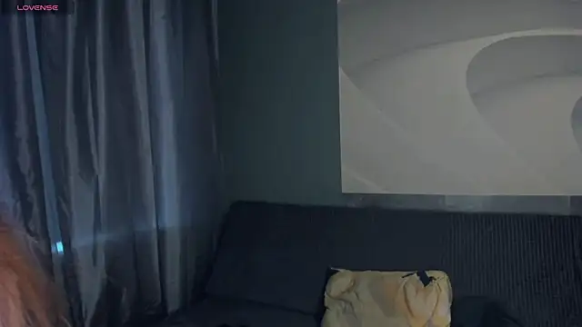 TarynPalek live webcam show