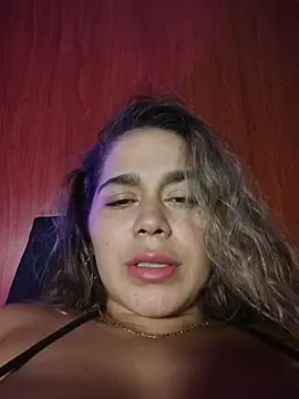 LaurenWelly_ webcam