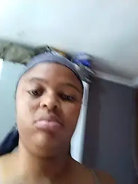 PrettyLisa26 webcam