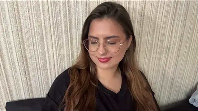 Mina_Aston webcam