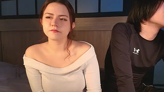 Daphne_and_Roger_ webcam