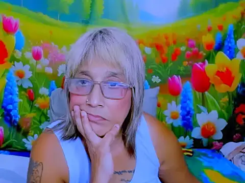 indianroxy webcam