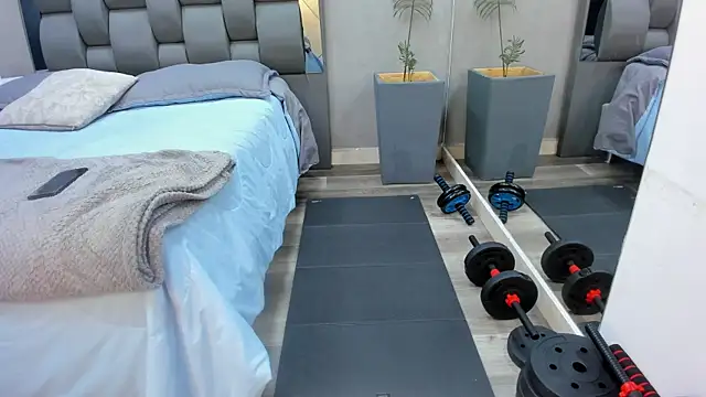 Charlie___Musk live cam on StripChat
