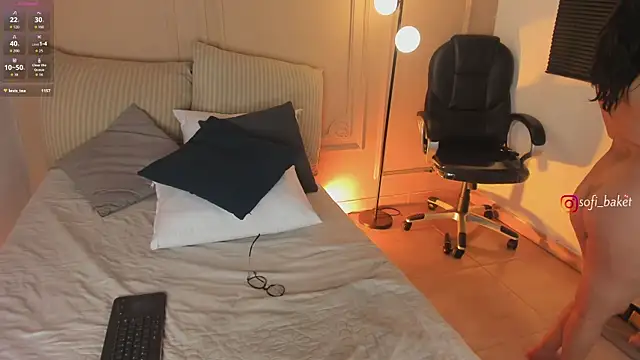 sofi_bakerr webcam