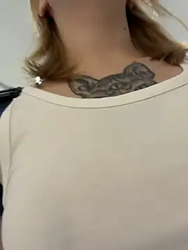 Sunny___Bunny webcam