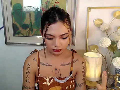 Lucy_Summer webcam