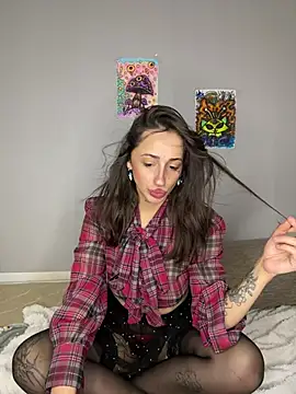 Meow_Mia webcam