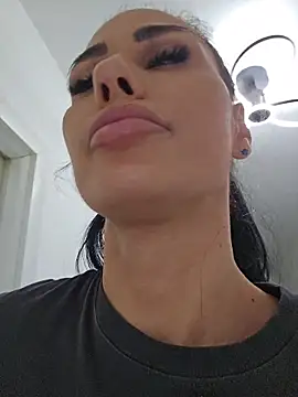 KatiaDivine webcam