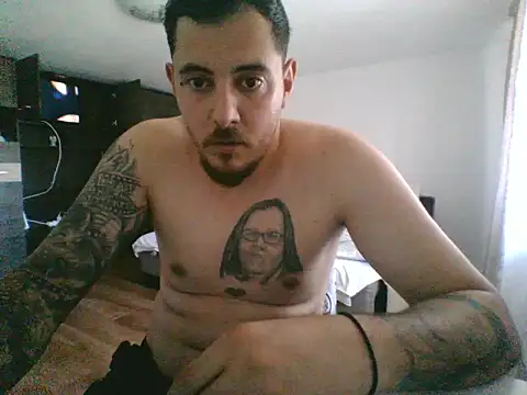 dannyel016 (Ask my age) - Make me cum 🤭