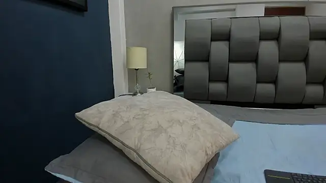 Charlie___Musk webcam