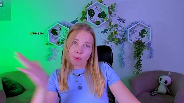 olivia_kit webcam