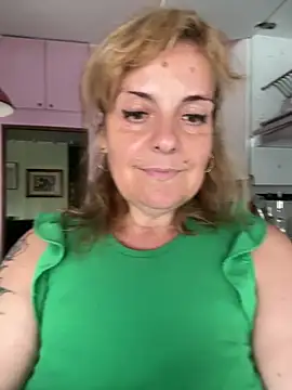 Sunbelxx live cam on StripChat
