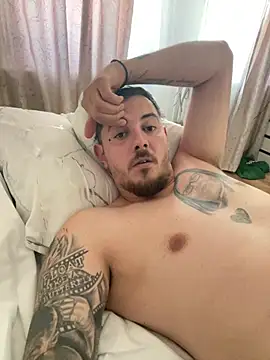 DaNNyeL016 live cam on StripChat