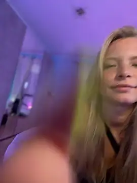 AnastasiaAniess webcam