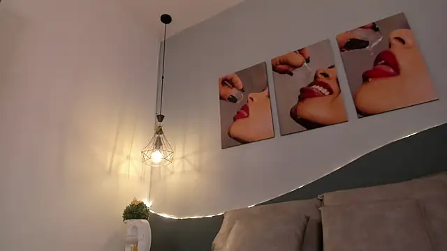 CannelaSmith webcam