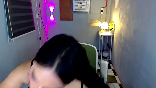 SanyaGirlx webcam
