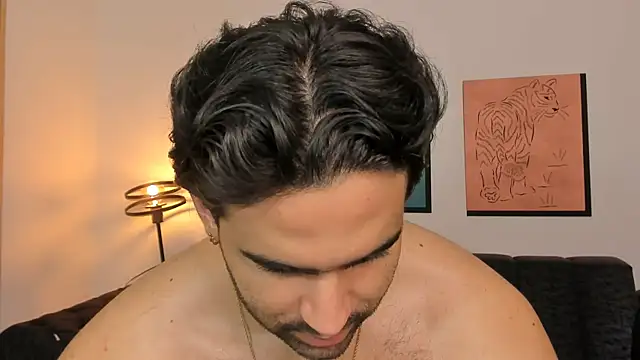 brad_martin (M young) - NAKED AND HARD DICK