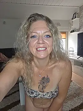 Anna-LustigOfficial