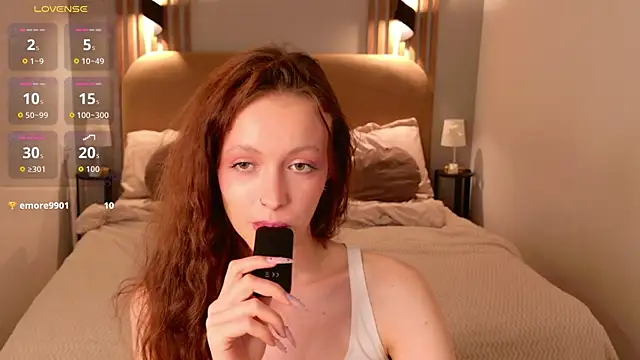 SallyPinkman webcam