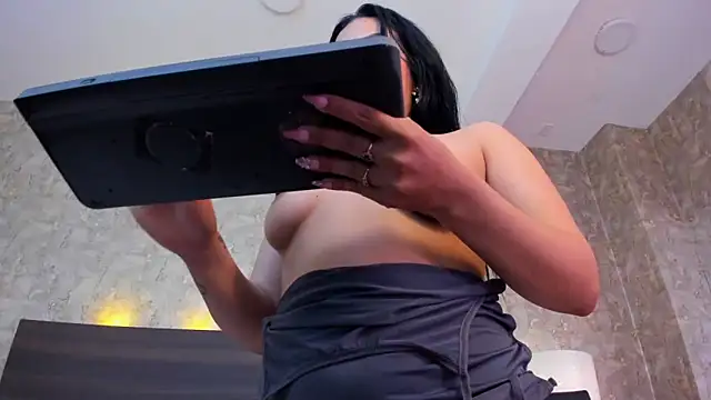 Adriana_Paul webcam