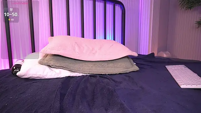 Emma__4 webcam