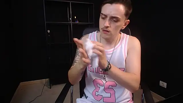 FelixStarkk live cam on StripChat