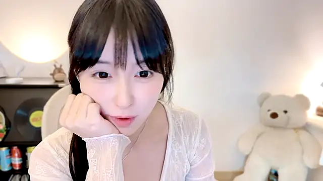 Onechestnut live webcam show
